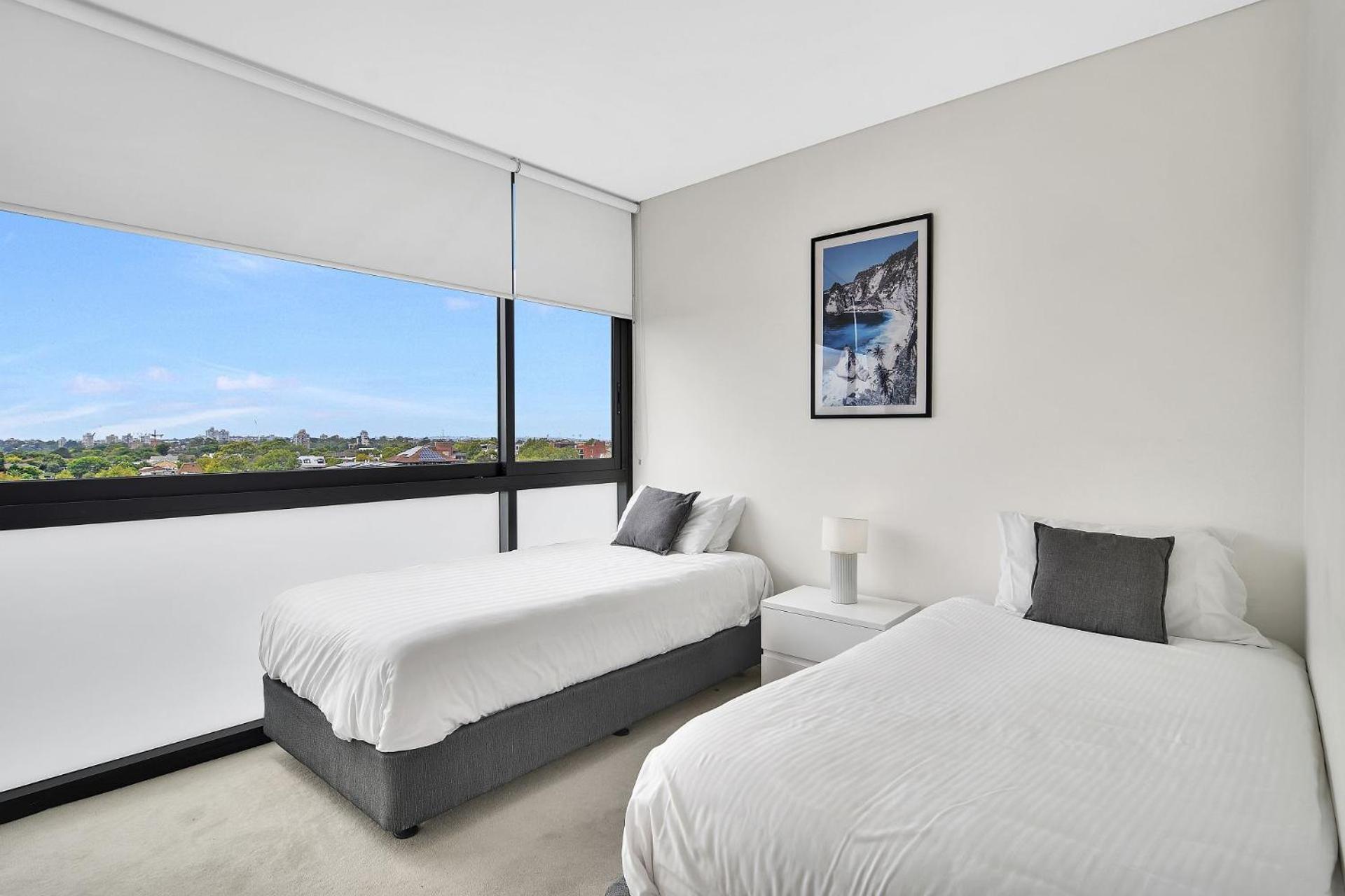 Stylish Two Bedroom In St Leonards Alb91105 Apartment Sydney